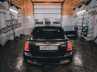 MINI Cooper S на мойке Wave-s